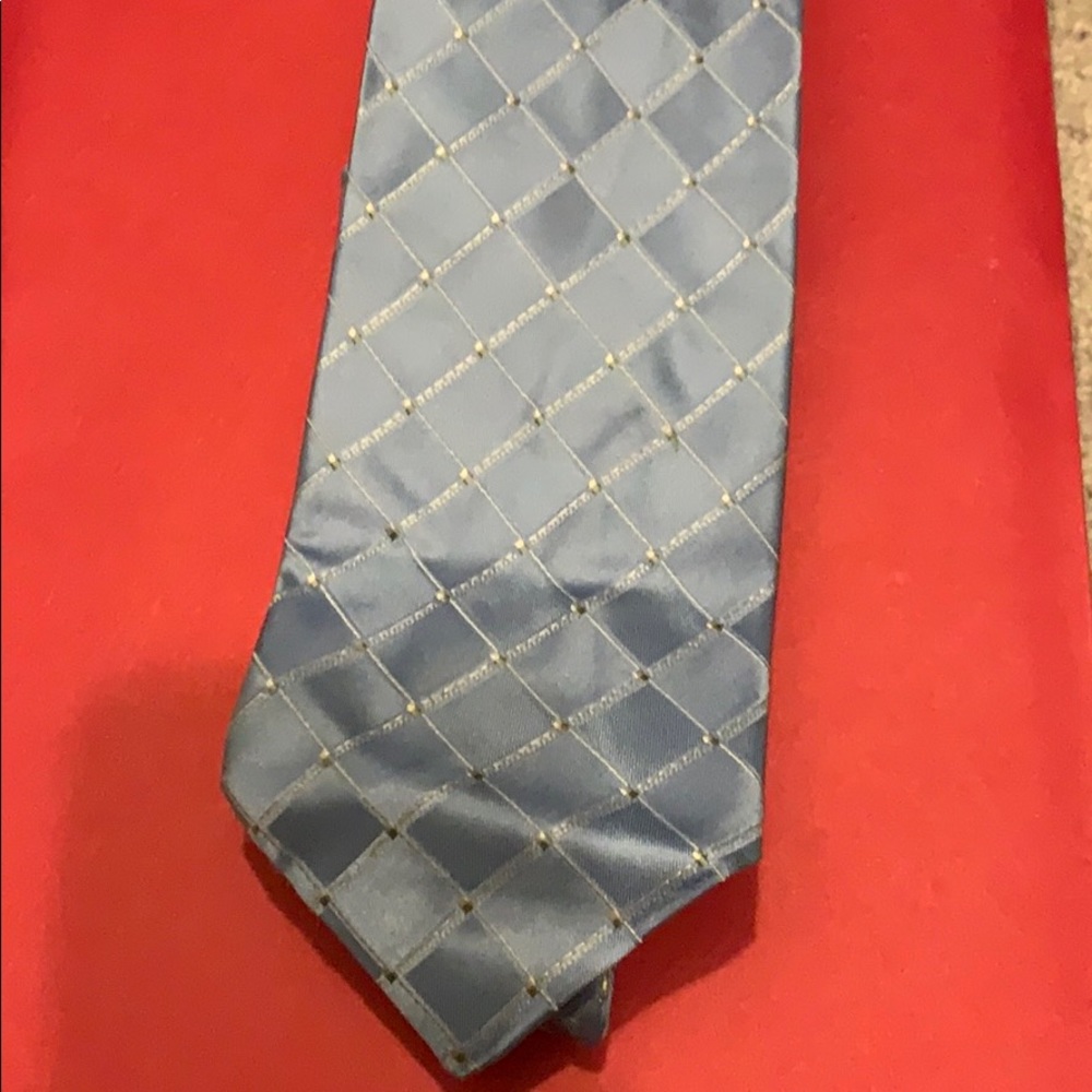 Tie